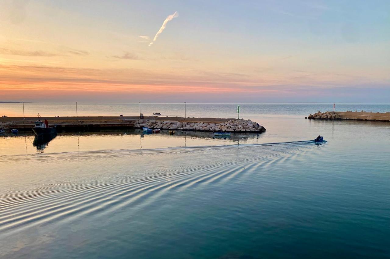 Apartmán Dimora Nel Palazzo Ducale With Private Parking Giovinazzo Exteriér fotografie